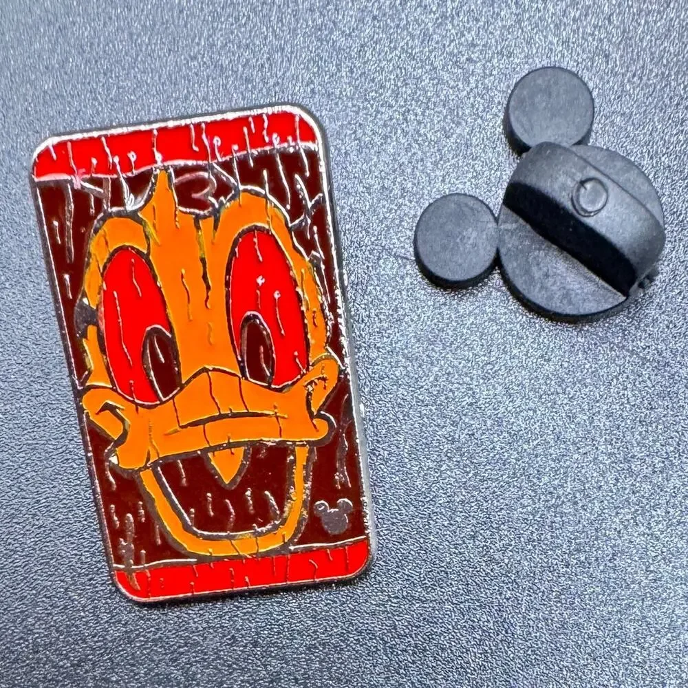 2014 Hidden Mickey Character Tiki Faces Donald Duck Disney Pin